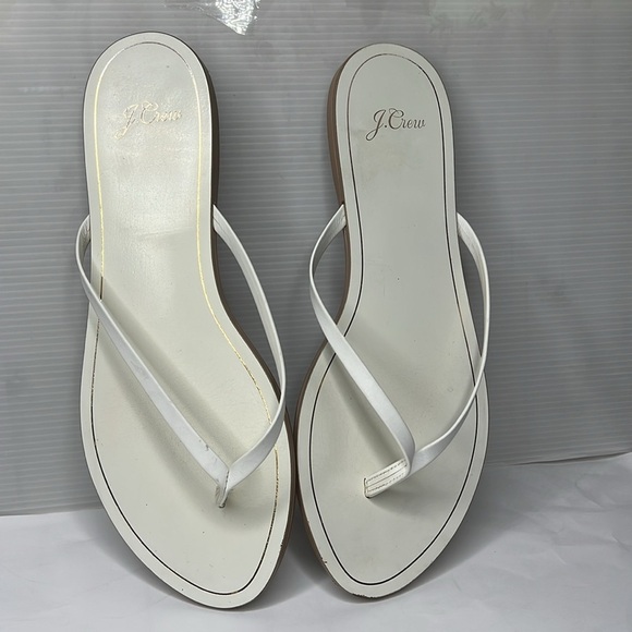 J Crew Sz 9 Capri T Strap Thong Flat  Sandals White Leather Made in Italy - Picture 2 of 4